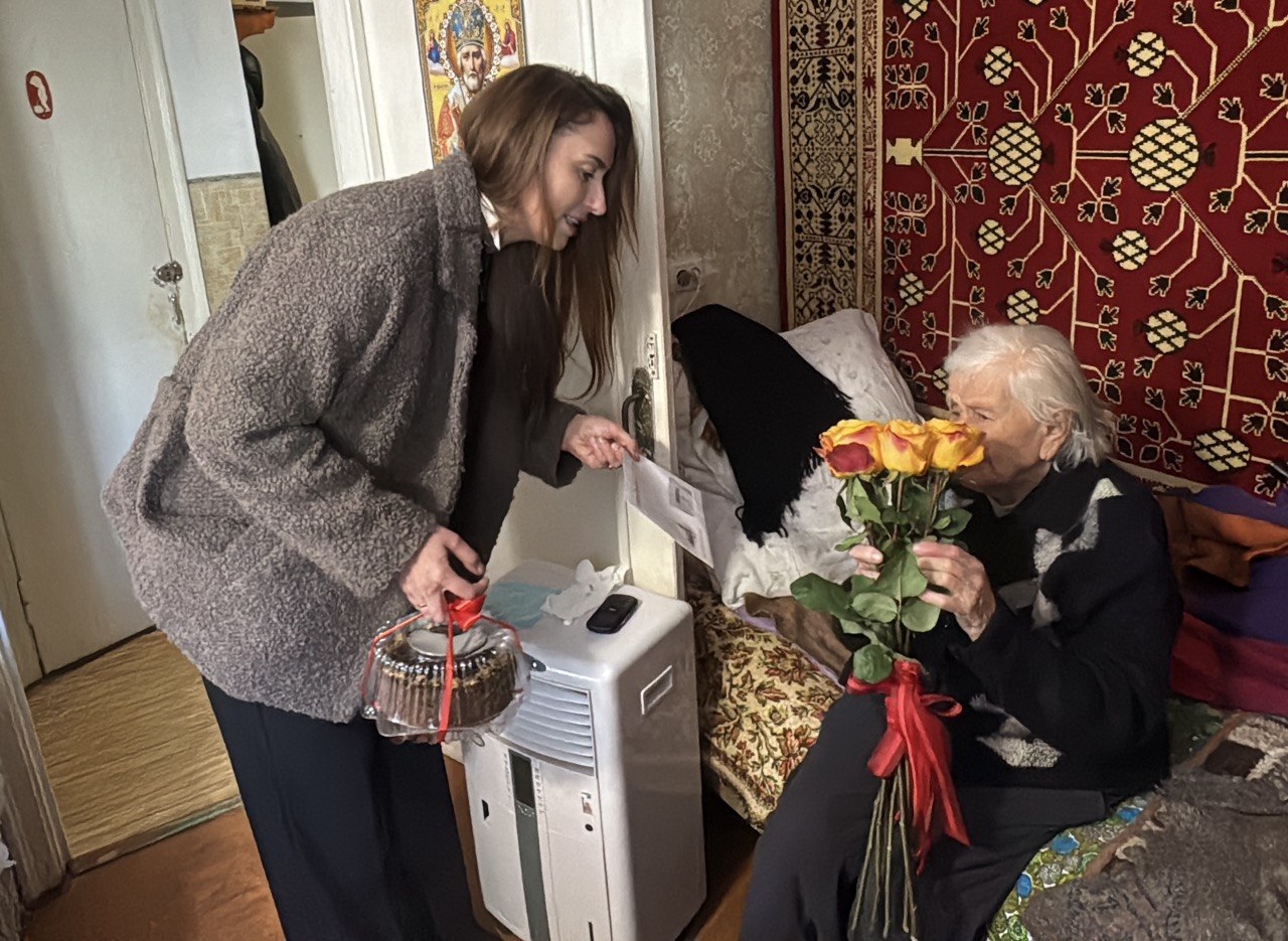 Бердянск чтит старшее поколение Бердянск чтит старшее поколение