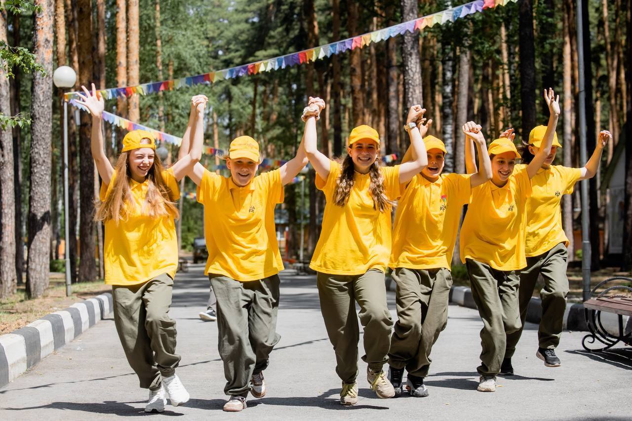 Идет прием заявок во Всероссийский военно-исторический лагерь «Страна Героев» Идет прием заявок во Всероссийский военно-исторический лагерь «Страна Героев»