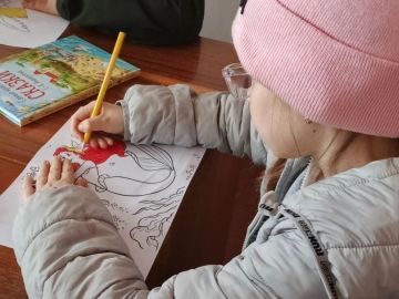 Тематический час «Сказочный мир Андерсена»