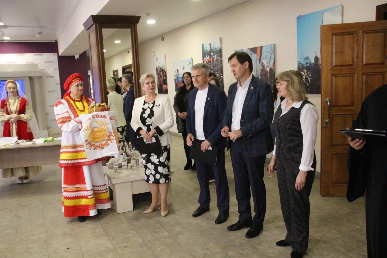 Второй областной фестивальконкурс «Православная краса» прошёл в Мелитополе Второй областной фестивальконкурс «Православная краса» прошёл в Мелитополе