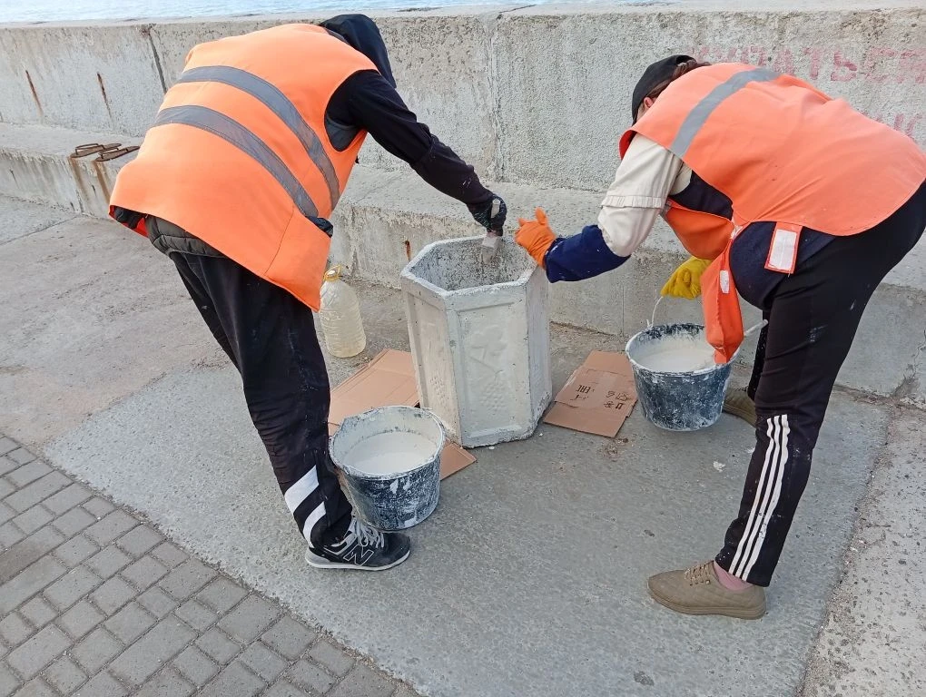 Не только уборка…. Помимо уборки города сотрудники МБУ "Благоустройство Не только уборка…. Помимо уборки города сотрудники МБУ "Благоустройство