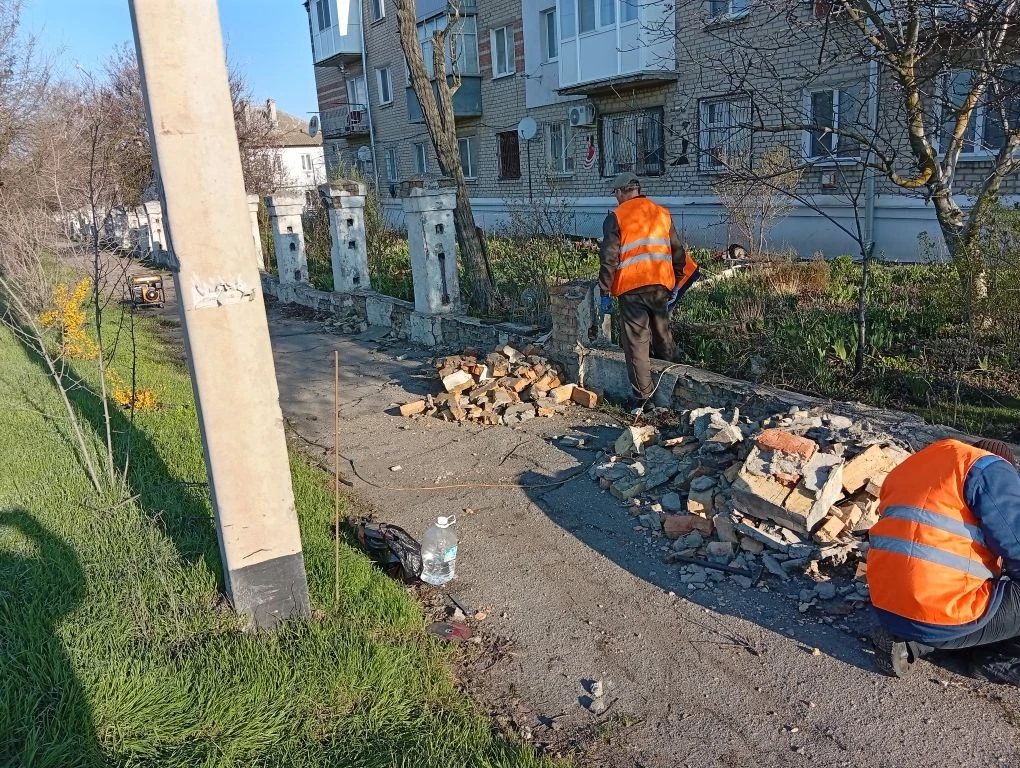 Не только уборка…. Помимо уборки города сотрудники МБУ "Благоустройство Не только уборка…. Помимо уборки города сотрудники МБУ "Благоустройство