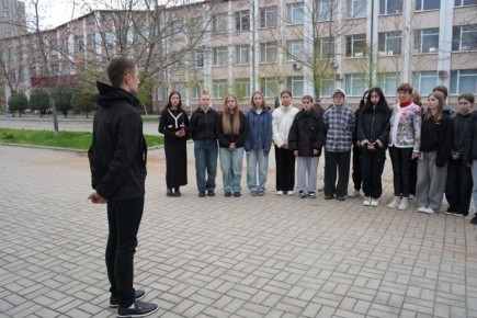 В Бердянске прошла акция «Свеча памяти»