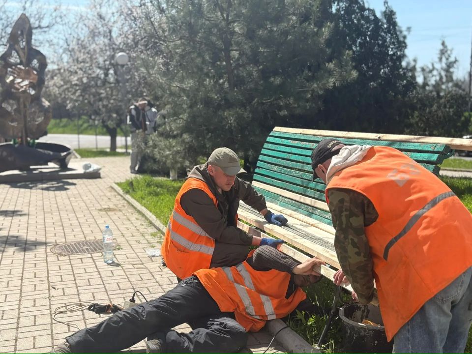 В Бердянске состоялся Единый день субботника В Бердянске состоялся Единый день субботника