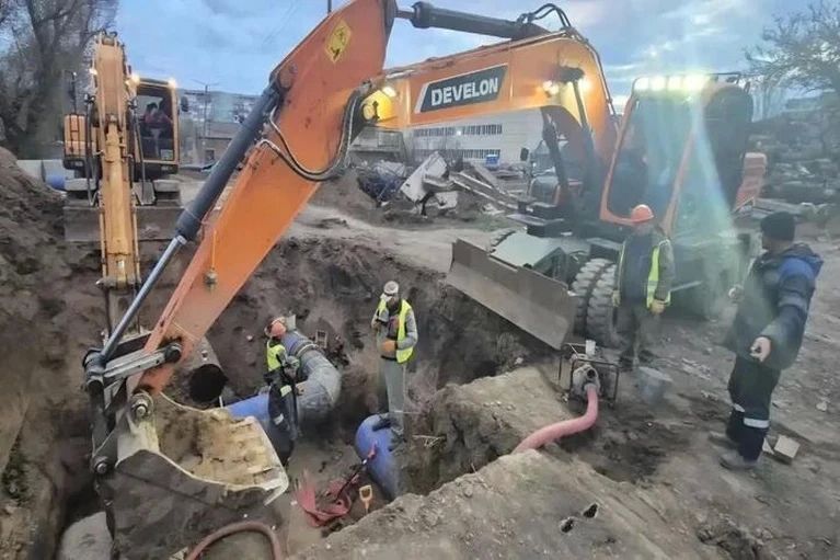 В Бердянске заработал реконструированный семикилометровый водовод «Прилив»