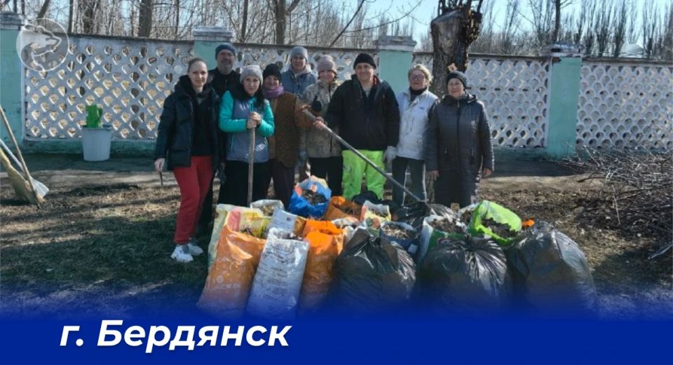Единая Россия продолжает проводить субботники в муниципалитетах Запорожской области к празднованию памятных дат Единая Россия продолжает проводить субботники в муниципалитетах Запорожской области к празднованию памятных дат