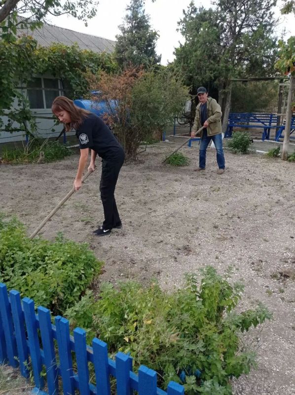 Сотрудники органов рыбоохраны приняли участие во Всероссийском субботнике Сотрудники органов рыбоохраны приняли участие во Всероссийском субботнике