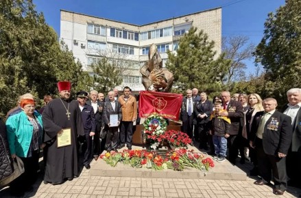 � ��������� ���������� ��������� ���������� ������ � ��������� ������������ ����������� ������ �� ������������� ���, ������������ � 40-����� ���� ��������