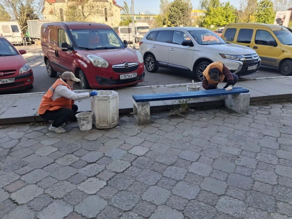 В Бердянске продолжаются весенние работы по наведению чистоты и порядка в городе В Бердянске продолжаются весенние работы по наведению чистоты и порядка в городе