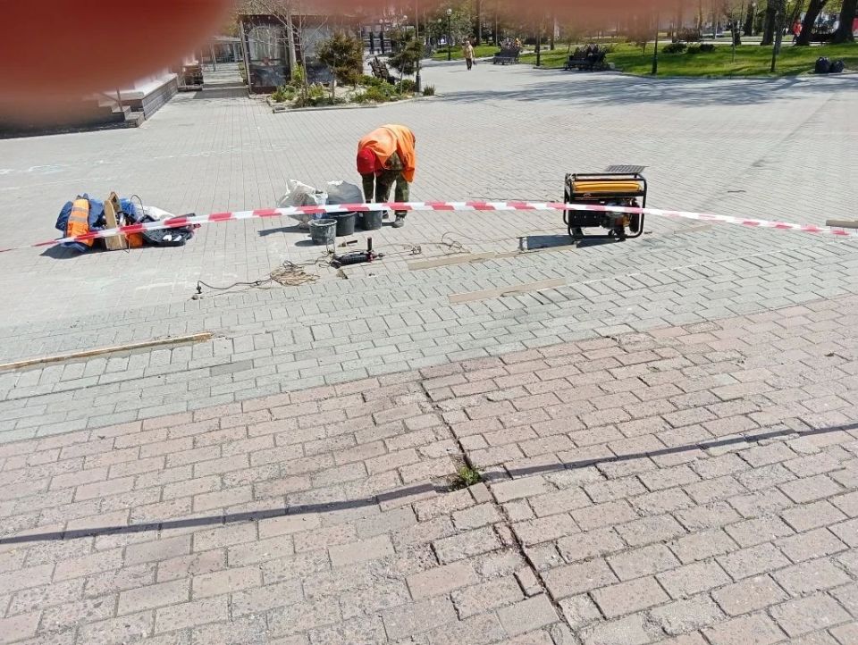 В Бердянске продолжаются весенние работы по наведению чистоты и порядка в городе В Бердянске продолжаются весенние работы по наведению чистоты и порядка в городе