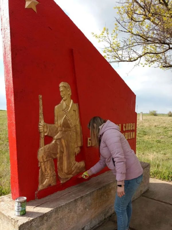 В Софиевке привели в порядок местный памятник В Софиевке привели в порядок местный памятник