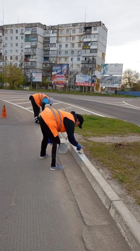 Бердянск готовится ко Дню Победы Бердянск готовится ко Дню Победы