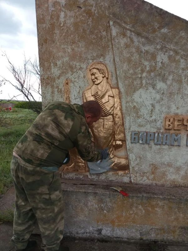 В Софиевке привели в порядок местный памятник В Софиевке привели в порядок местный памятник