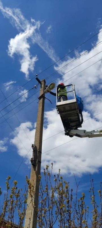 В пгт Андреевка улучшили систему освещения В пгт Андреевка улучшили систему освещения