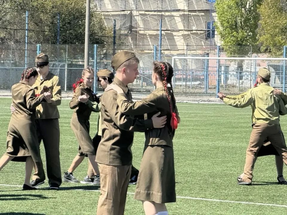 В Бердянске состоялся патриотический забег «1418», приуроченный к Дню Победы В Бердянске состоялся патриотический забег «1418», приуроченный к Дню Победы