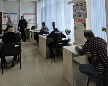 В Бердянском филиале УИИ прошла встреча осуждённых с сотрудниками ОМВД России «Бердянский»