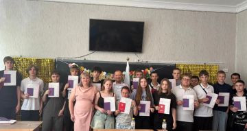 В ГБУ ОО ЗО «СОШ № 13» прошло торжественное выпускное мероприятие