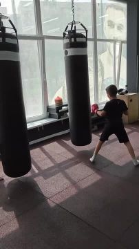 Тренер по боксу уровня PRO едет из Мариуполя в Бердянск
