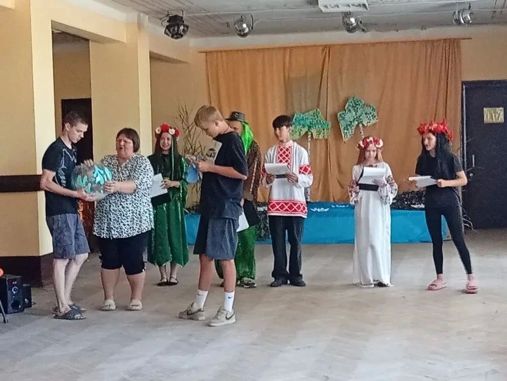 В селе Дмитровка прошёл захватывающий квест по славянским традициям В селе Дмитровка прошёл захватывающий квест по славянским традициям