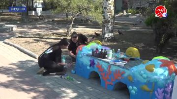 На Приморской площади в Бердянске проходит реставрация