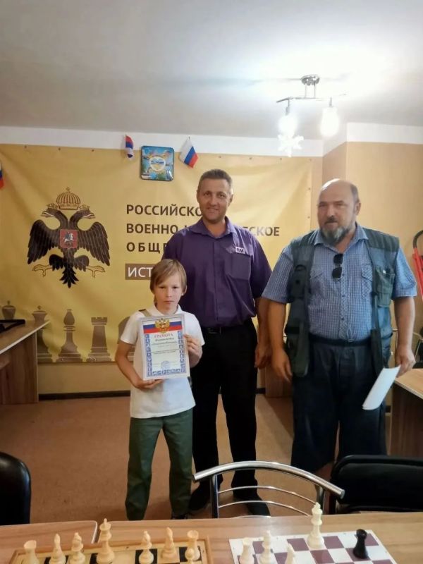 В Бердянске состоялся блиц-турнир по шахматам, посвящённый Международному дню шахмат В Бердянске состоялся блиц-турнир по шахматам, посвящённый Международному дню шахмат