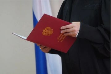 Женщину из Бердянска признали виновной в госизмене за переводы денег ВСУ