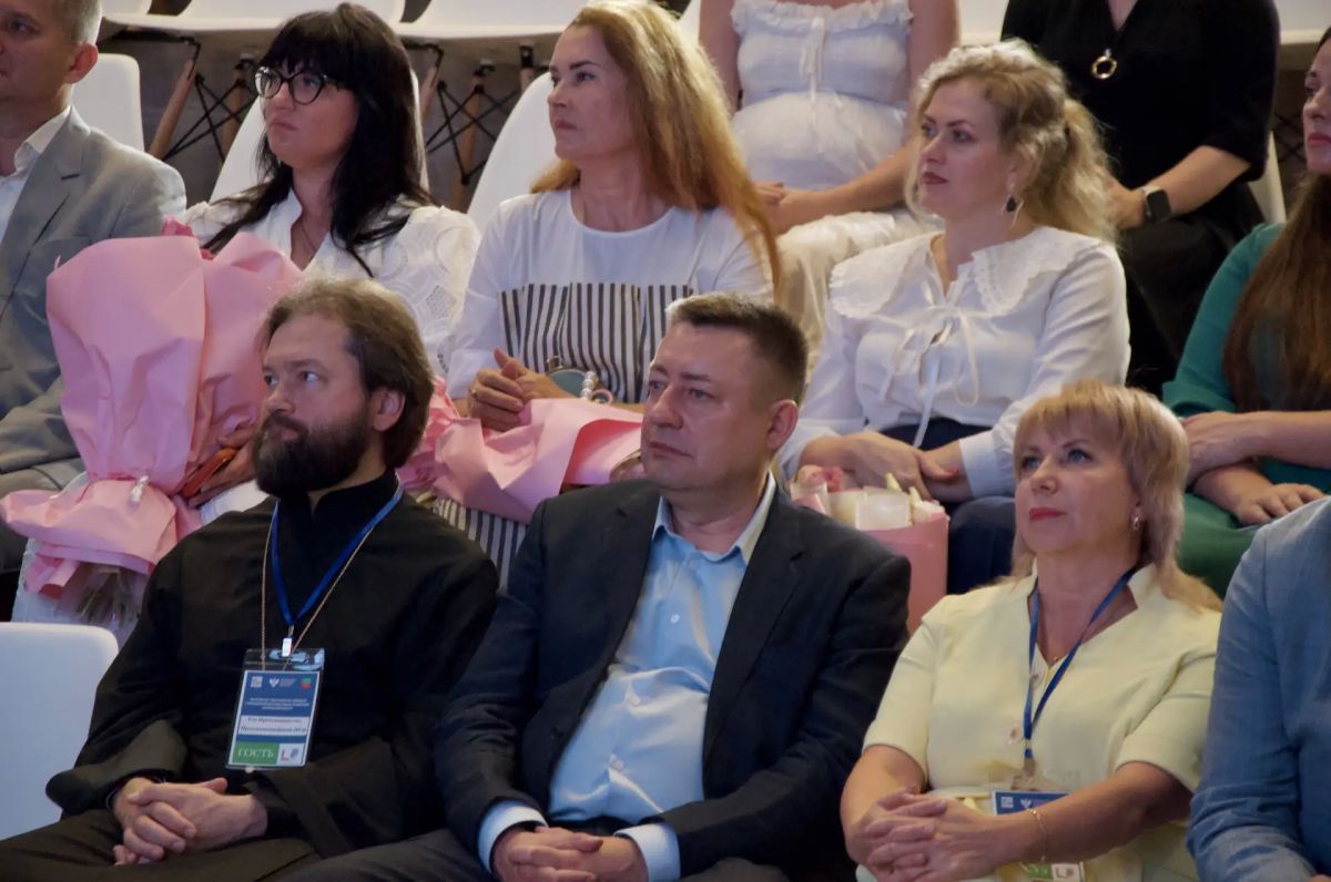 Запорожская область определила пять приоритетов развития образования на новый учебный год Запорожская область определила пять приоритетов развития образования на новый учебный год