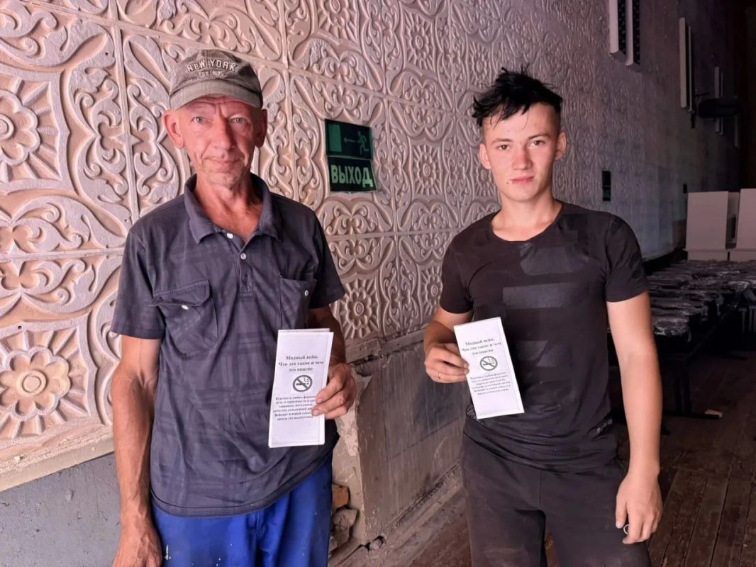 «За здоровый образ жизни»: в селе Дмитровка прошла профилактическая акция «За здоровый образ жизни»: в селе Дмитровка прошла профилактическая акция