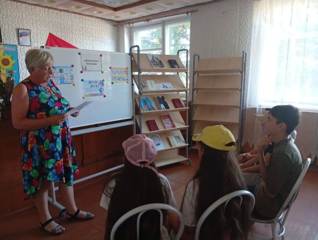 «Школа юного пешехода»: в селе Новотроицкое прошёл познавательный урок-игра «Школа юного пешехода»: в селе Новотроицкое прошёл познавательный урок-игра