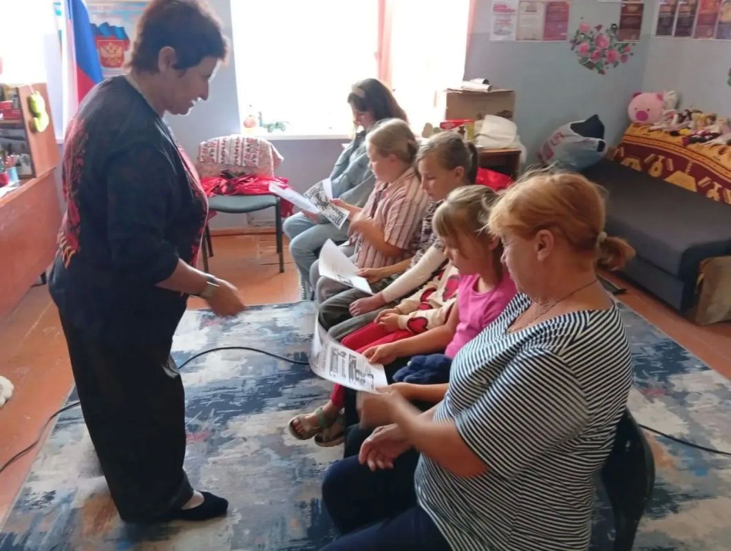 «Формула безопасности»: в Старопетровском ДК состоялся информационный час для детей «Формула безопасности»: в Старопетровском ДК состоялся информационный час для детей