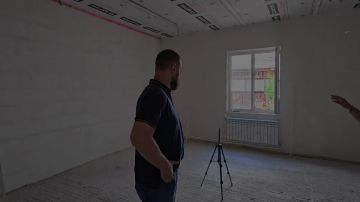 Масштабная модернизация ДК села Осипенко: глава округа проверил ход ремонтных работ