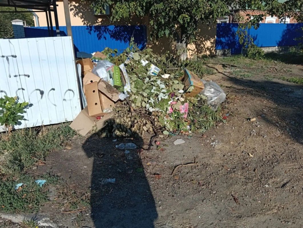 Коммунальные службы Бердянска продолжают активную борьбу со стихийными свалками Коммунальные службы Бердянска продолжают активную борьбу со стихийными свалками