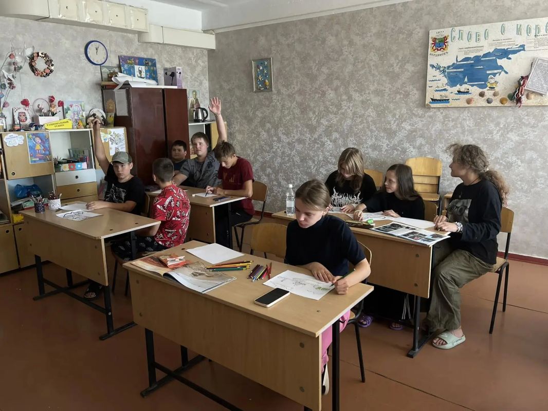 Бердянск глазами юных художников: в санатории «Бердянский» прошёл творческий мастер-класс Бердянск глазами юных художников: в санатории «Бердянский» прошёл творческий мастер-класс
