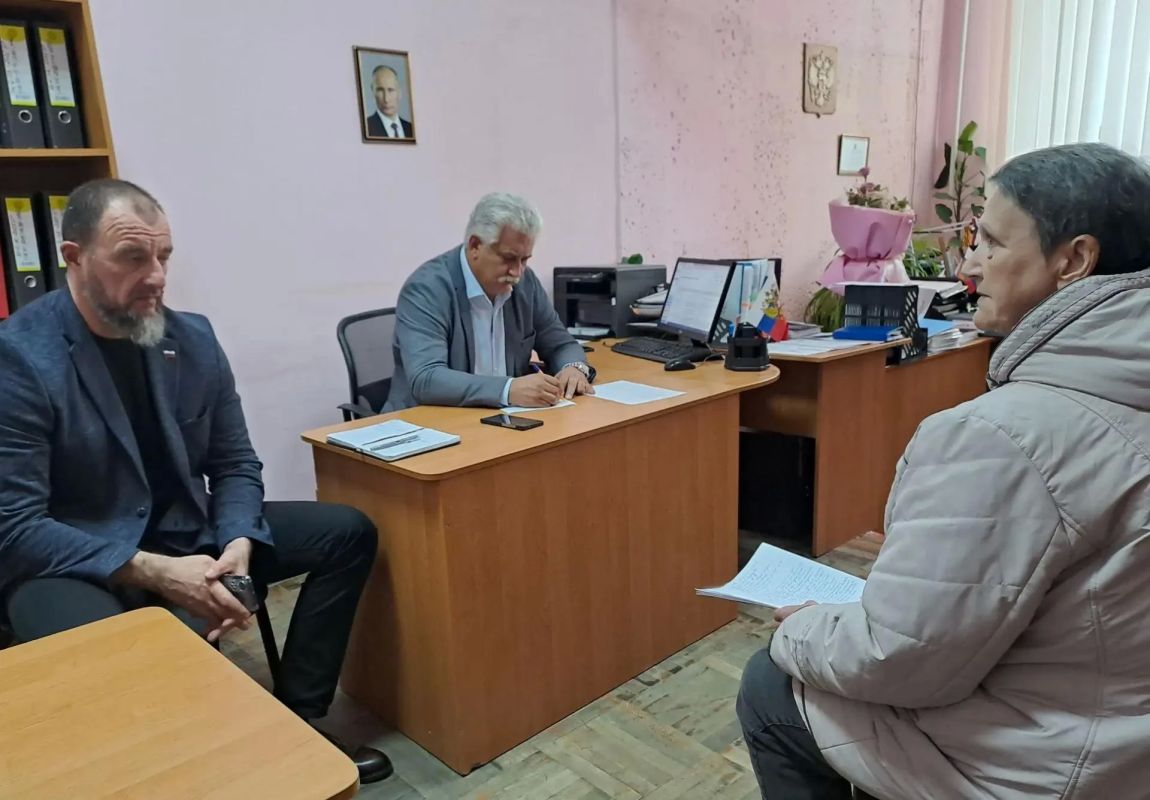 Глава Бердянска Андрей Ковганко: Энергетики делают все возможное для стабилизации ситуации с электроснабжением Бердянска и всей области Глава Бердянска Андрей Ковганко: Энергетики делают все возможное для стабилизации ситуации с электроснабжением Бердянска и всей области